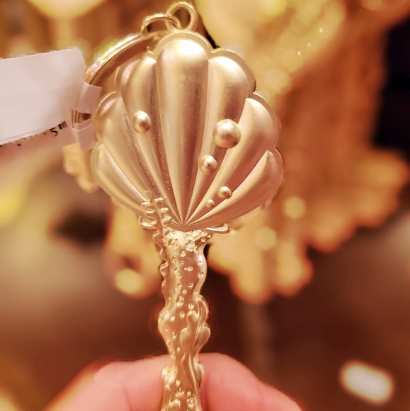 DISNEY PARKS LITTLE MERMAID KEY KEYCHAIN - Picture 5 of 5